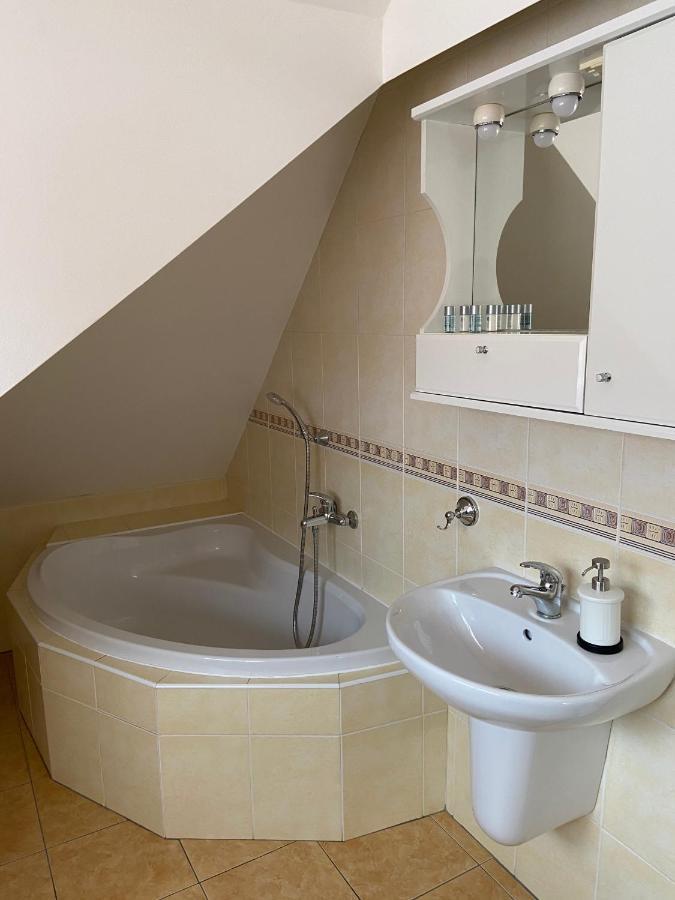 Vila Bellevue Luhacovice Ngoại thất bức ảnh